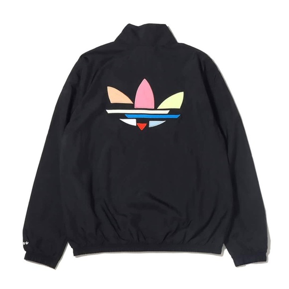 adidas Other - Adicolor Shattered Trefoil Windbreaker Size Small